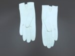 WHITE LEATHER GLOVES